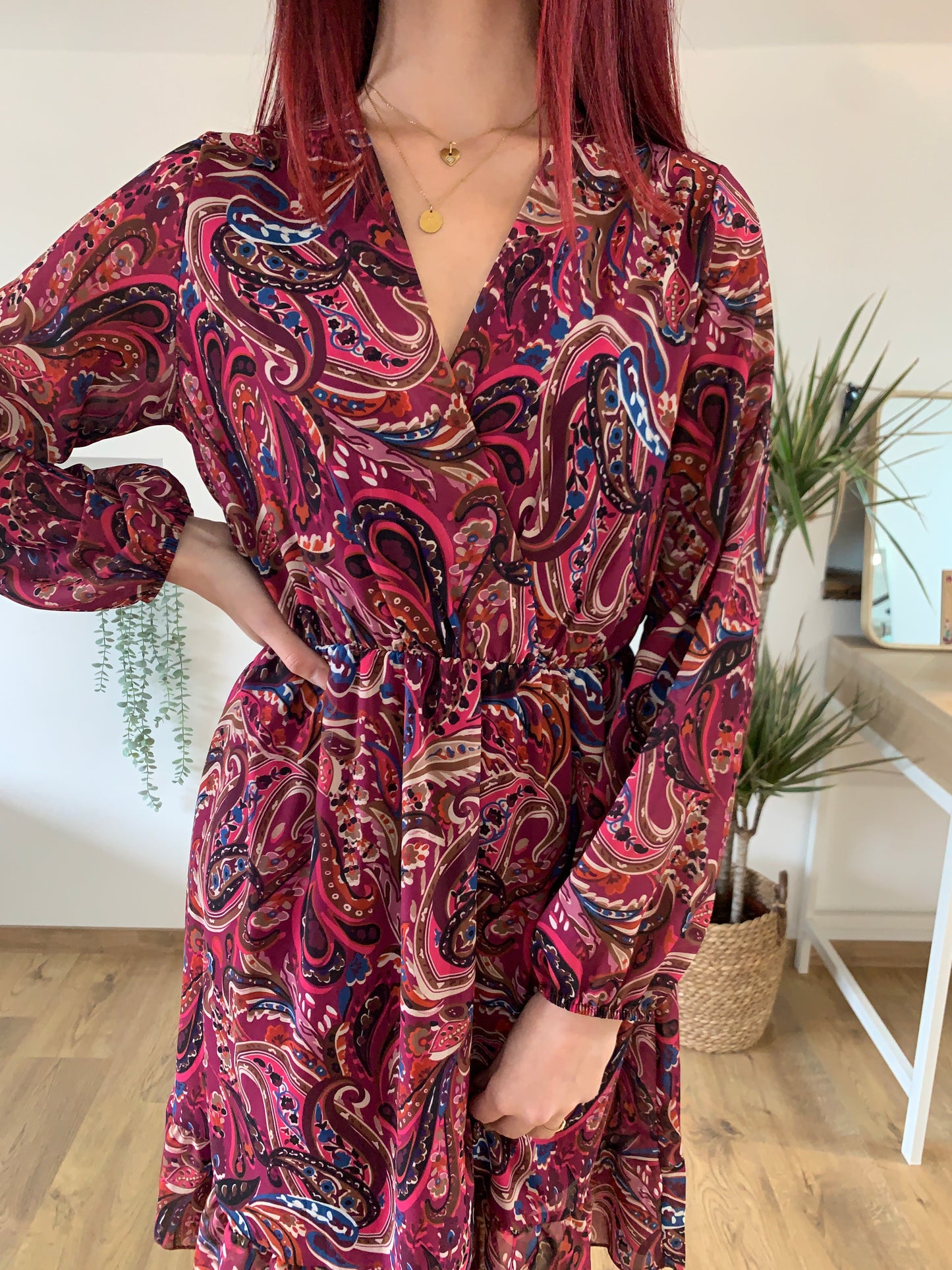 Robe mauve à motif